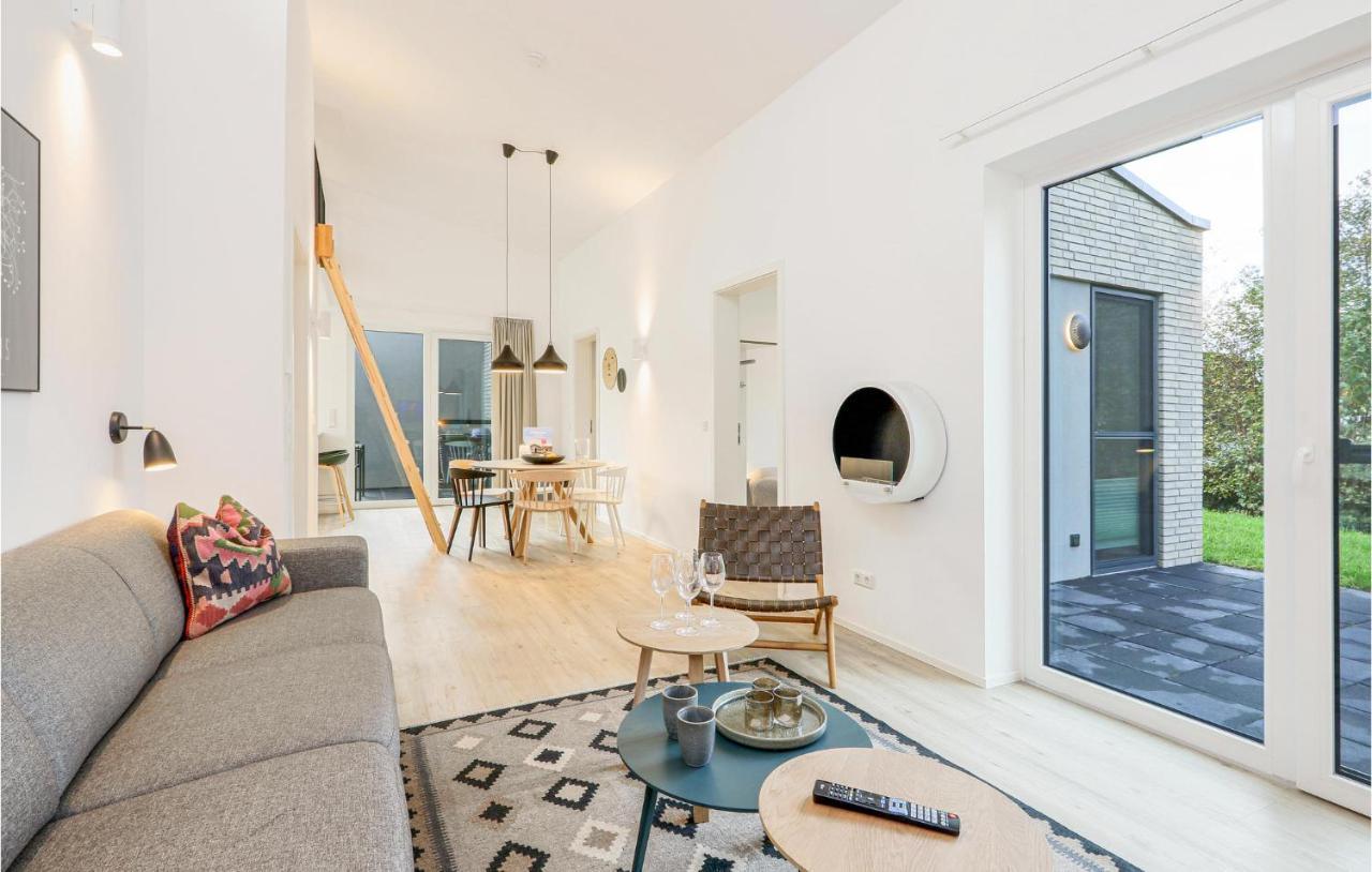 Gorgeous Home In Lembruch-Duemmer See With Kitchen Exterior photo